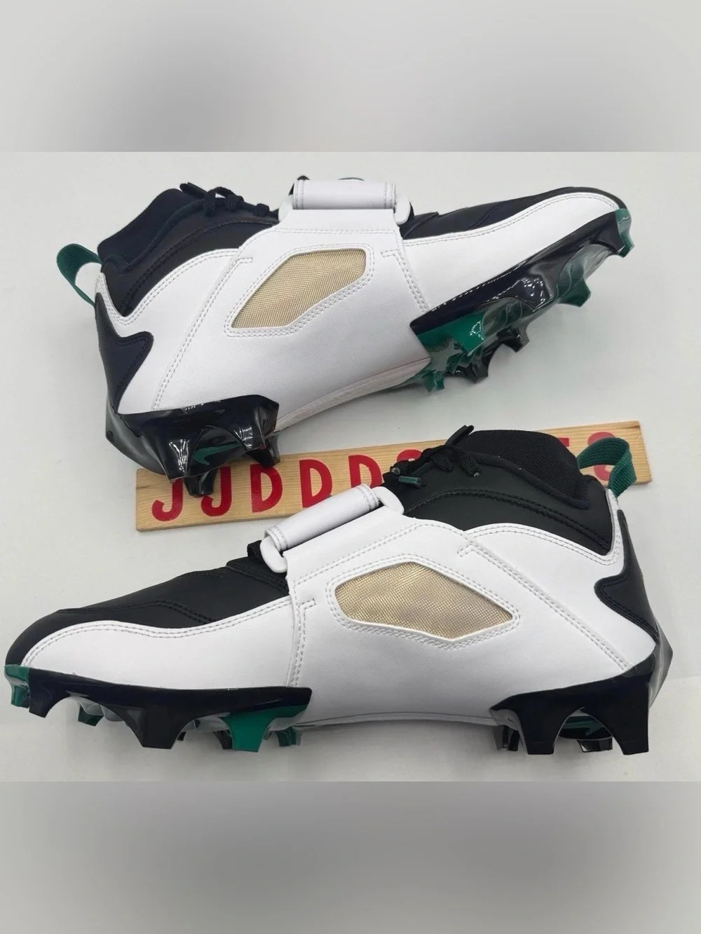 Nike Diamond Turf 93 TD Football Cleats 'Emerald' Eagles HF5298-102 Men’s Sz 8.5